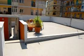 Appartamento ristrutturato sito all' ottavo piano di un condominio di undici piani. Foto 1 In Salita Arenella Napoli Appartamento A Napoli In Vendita