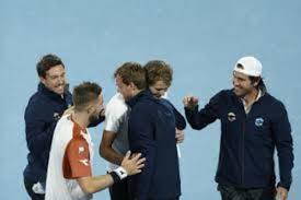 Official fanpage of german tennis player laura siegemund. Jan Lennard Struff Wife Madeleine Girlfriend Bio