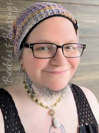 Earrings with garnet stones in different designs