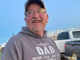 Kirby Carter's Instagram, Twitter & Facebook