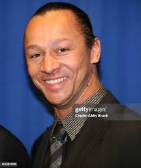 15 Photos & High Res Pictures