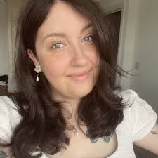 Jacqueline (@jacky_writes)