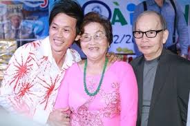 Tôi là người của công chúng, cần phải làm gương, không thể tập trung đông người… mọi người hãy tin vào sự minh bạch của tôi. 4 NgÆ°á»i Phá»¥ Ná»¯ Ben Ä'á»i Hoai Linh Va Nhá»¯ng Chuyá»‡n Tham Cung Bi Sá»­