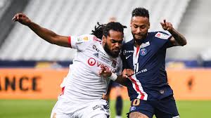 Hij lag met een foute inspeelpass aan de basis van de vroege achterstand. Once Dubbed The New Kompany Jason Denayer Is Making A Name For Himself At Lyons Sport The Times