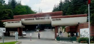 Açıköğretim fakültesi dahil edildiğinde 1 milyonun üzerinde öğrencisi bulunmaktadır. 2019 Anadolu Universitesi Aof Bolumleri Ve Taban Puanlari Aof Taban Puanlari Basari Siralamasi Nedir