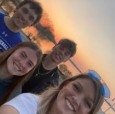 Jenna Betts (@jennabetts_) • Instagram photos and videos