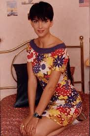Cathy passe du temps au water sports, au grand dam de bénédicte et josé. Cathy Andrieu Nee Le 22 Juin 1970 A Carcassonne Est Un Mannequin Et Actrice Francaise Qui A Connu Une C Helene Et Les Garcons Photos Beaute Actrice Francaise