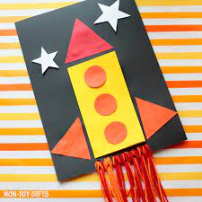 Let your toddler get crafty and gift their dad one of these father's day cards for toddlers! Diy Father S Day Card For Kids To Make Non Toy Gifts