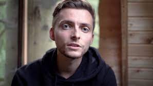 Youtuber philipp mickenbecker ist schwer krank. Youtube Star Philipp Mickenbecker Ich Lag Wirklich Im Sterben Bunte De