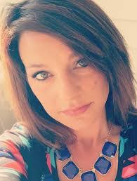 Renee Fernandes's Instagram, Twitter & Facebook