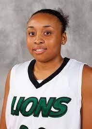 Brianna Lollis's Instagram, Twitter & Facebook