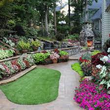 From simple to custom edging ideas for flower beds, you can do it yourself by using materials like bricks or stones or combination of them stone front yard will be another good idea. 75 Beautiful Flower Bed Pictures Ideas July 2021 Houzz