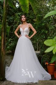 Wir zeigen dir, wie es geht. Exklusive Brautkleider By Marry4love Braut Brautmode Brautkleid