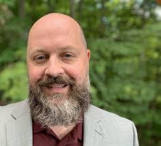 Michael Younce's Instagram, Twitter & Facebook