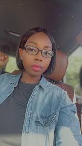 Hello, I'm Stella and something to know about me is that I have a creative  mind and I love canva