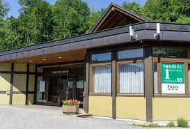 Spielplatz grundschule / haus des gastes. Tourist Information Elzach Im Haus Des Gastes