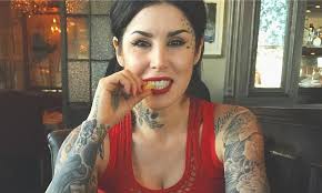 Sir Rod Stewart is joined by daughter Kimberley, granddaughter Delilah and  actor Benicio del Toro