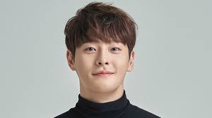 The guy's fear of germs is another level where he can't even let anyone touch him let alone think about a relationship. Korean Actor Cha In Ha Dies