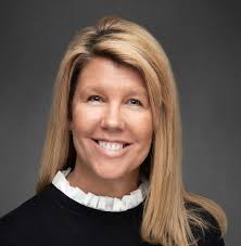 Melissa Pierson's Instagram, Twitter & Facebook