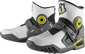 Icon Accelerant Boot White Leather Motorcycle Boots Motorcycle Boots Mens Motorcycle Boots