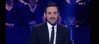 Ce soir, vous allez avoir le choix du programme télé. Camille Combal Qvgdm Gif Camillecombal Qvgdm Quiveutgagnerdesmillions Discover Share Gifs
