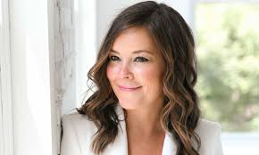 Community Highlights: Meet Anna Hardy of Stay Golden Collection