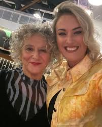 Katie Weston (@katiewestonmusic) • Instagram photos and videos