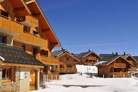 Residences Vacances St Jean D Arves Goelia Les Chalets Des Marmottes Residence De Vacances Chalet Marmotte