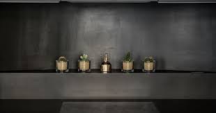 Credence En Resine Dans Le Cadre De La Renovation D Un Appartement Propose Paris A Fournit Et Pose De Resine Agence Architecture Revetement Salle De Douche