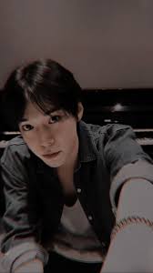 Chittaphon leechaiyapornkul (ชิต พล นามสกุล ลี้ ชัย พร กุล). Doyoung Aesthetic Wallpaper Wallpaper Lucu Gambar Orang Lucu