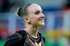 Sanne en lieke wevers hebben woensdag bij de kwalificaties van de ek turnen in basel drie finaleplaatsen behaald. Wevers Turnt Donderdag Eerste Wedstrijd Sinds Rio Andere Sporten Pzc Nl