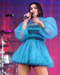 Dualipa Wearing A Pool Blue Tulle Dress From Resort 2019 During Lollapalooza Festival In Paris Lollapalooza