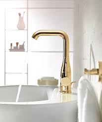 Edel In Gold Badezimmer Badewanne Bade Bade Badewanne Badezimmer Edel Fliesenspiegel Gold Armaturen Bad Badezimmer Badarmaturen
