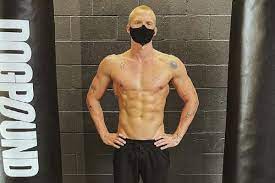 Cody simpson news, gossip, photos of cody simpson, biography, cody simpson girlfriend list cody simpson is a 24 year old australian singer. Pop Star Cody Simpson Is Absolutely Jacked Now Man Of Many