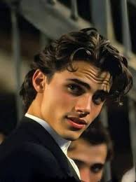 Beautiful curly hair: Discover 190 ideas from "Beautiful curly hair"