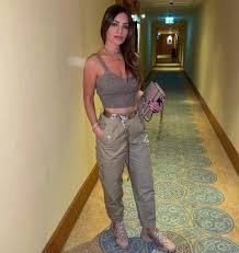 ‫قم بنتزيل instagram190.0.0.2.119 لـ android مجانا، و بدون فيروسات، من uptodown. Jihan Alama Jihanalama Instagram Photos And Videos