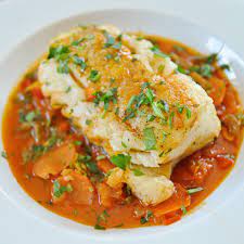 Spicy Braised Spanish Cod With Vegetables Recipe Spain On A Fork Recipe Vegetable Recipes Cod Fish Recipes Recipes