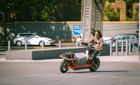 review escargo electric cargo bike is one heck of a strange ride images カーゴバイク カスタムバイク 電動バイク