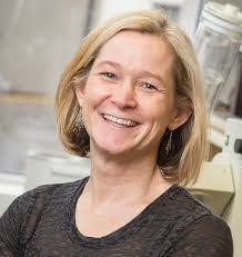 Sarah Kirk's Instagram, Twitter & Facebook