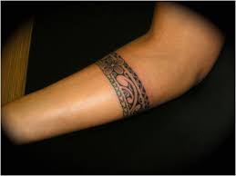 Manche rose tatouage de crâne tatouages d'art corporel tatouages sur les mains. Epingle Sur Tatouage