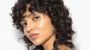 Helen Conyers's Instagram, Twitter & Facebook