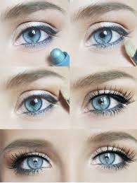 12 Wunderschone Blaue Und Goldene Augen Make Up Looks Und Tutorials Make Up Augen Makeup Fur Blaue Augen Blaues Make Up