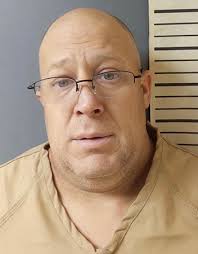 Derek Cartwright's Instagram, Twitter & Facebook