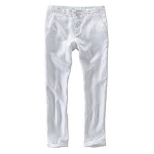 Larges et courts à la cheville, dans les tons de blanc, de kaki ou de gris, ils représentent un choix essentiel des looks décontractés. Pantalon Blanc Fluide En Lin Soiree Blanche