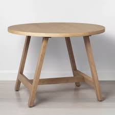Think about how people gonna move in the space. Farmhouse Decor The Rustic Round Dining Table 18 Stylish Options Hey Djangles