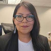 Laurie Begay's Instagram, Twitter & Facebook