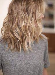 Straight shaggy locks add oomph to best hairstyle for thin hair beauty and the beast hairstyle,funky hairstyles for round faces coupe cheveux long femme coiffure femme cheveux long coupe cheveux mi longs blonds. Ombre Hair Blond Et Coupe Mi Long Avec Ondulations Hair Styles Cool Blonde Hair Balayage Hair