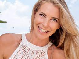 Eigentlich julia anna marina siegel) ist ein deutsches model sowie djane, fernsehmoderatorin und schauspielerin. Giulia Siegel Postet Unten Ohne Foto Stars Vol At