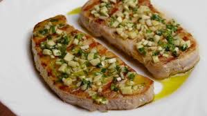 Se pueden cocinar de formas raras y pueden ser servidos en una variedad decide qué saborizadores usarás. Atun A La Plancha Con Ajo Y Perejil Recetas De Cocina Casera Y Facil