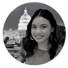 Helen Cisneros's Instagram, Twitter & Facebook